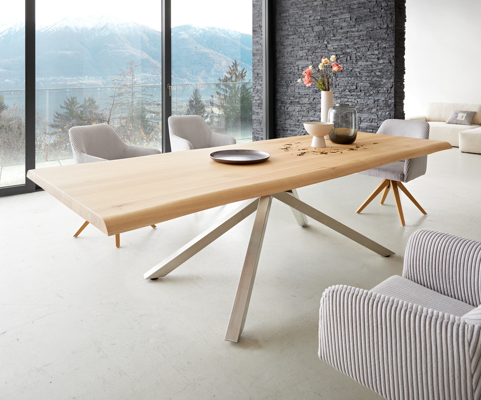 Bild von DELIFE Esstisch Edge 260x100 Eiche Natur Kreuzgestell Rechteck Edelstahl Live-Edge, Esstische, Baumkantenmöbel, Massivholzmöbel, Massivholz