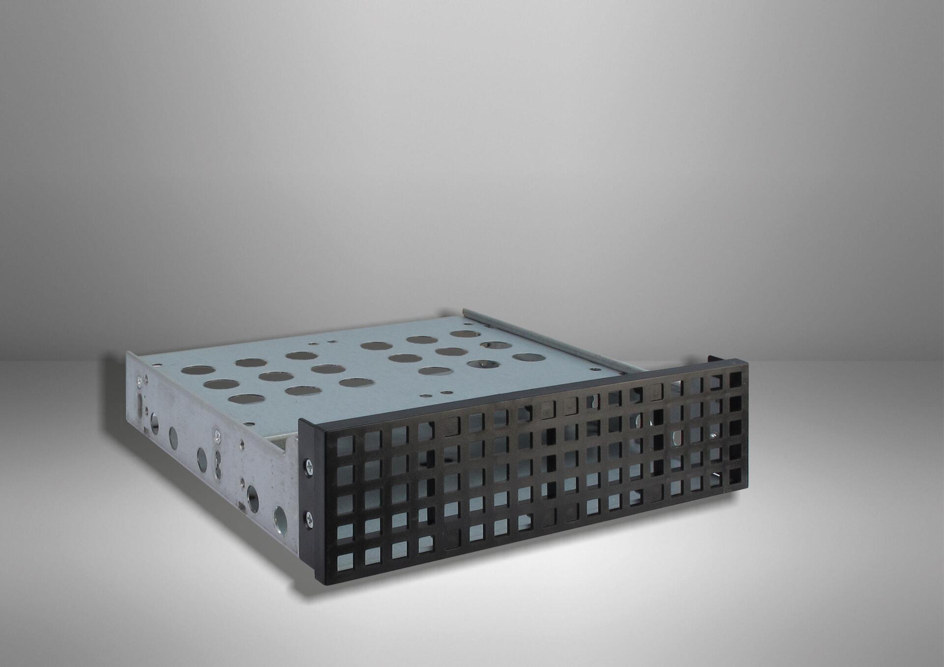 Bild von Intertech IPC Einbaurahmen 5.25, PC Zubehör, Grau