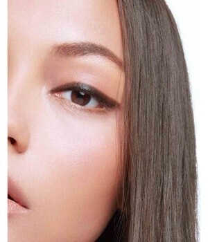 Bild von Und Gretel Foundation Lieth Make-Up, Alle Hauttypen, vegan