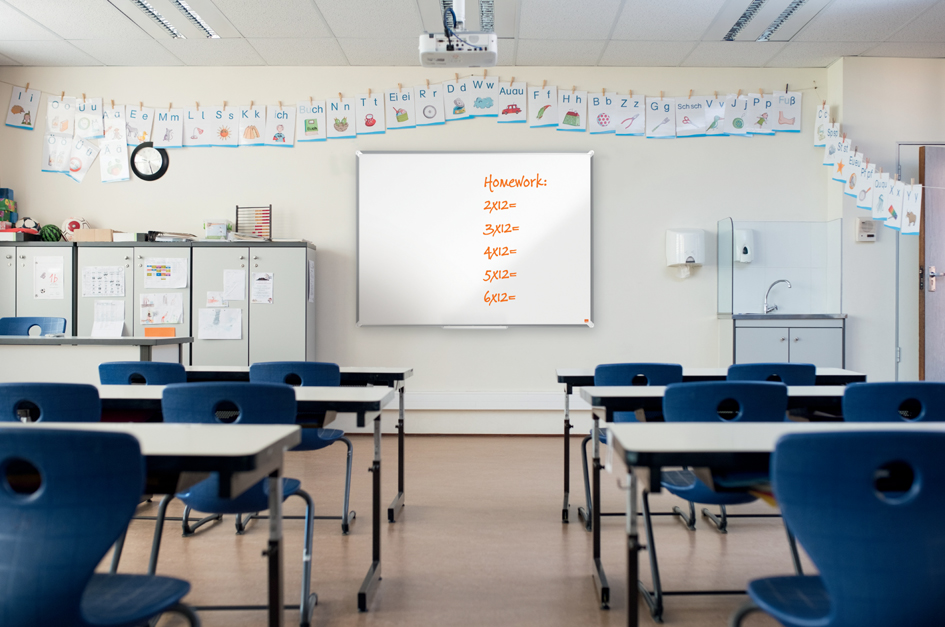 Bild von Nobo Premium Plus Breitbild Stahl Magnettafel - 1220 x 690 mm, Aluminium-Rahmen, EU Ecolabel zertifiziert, 1915372