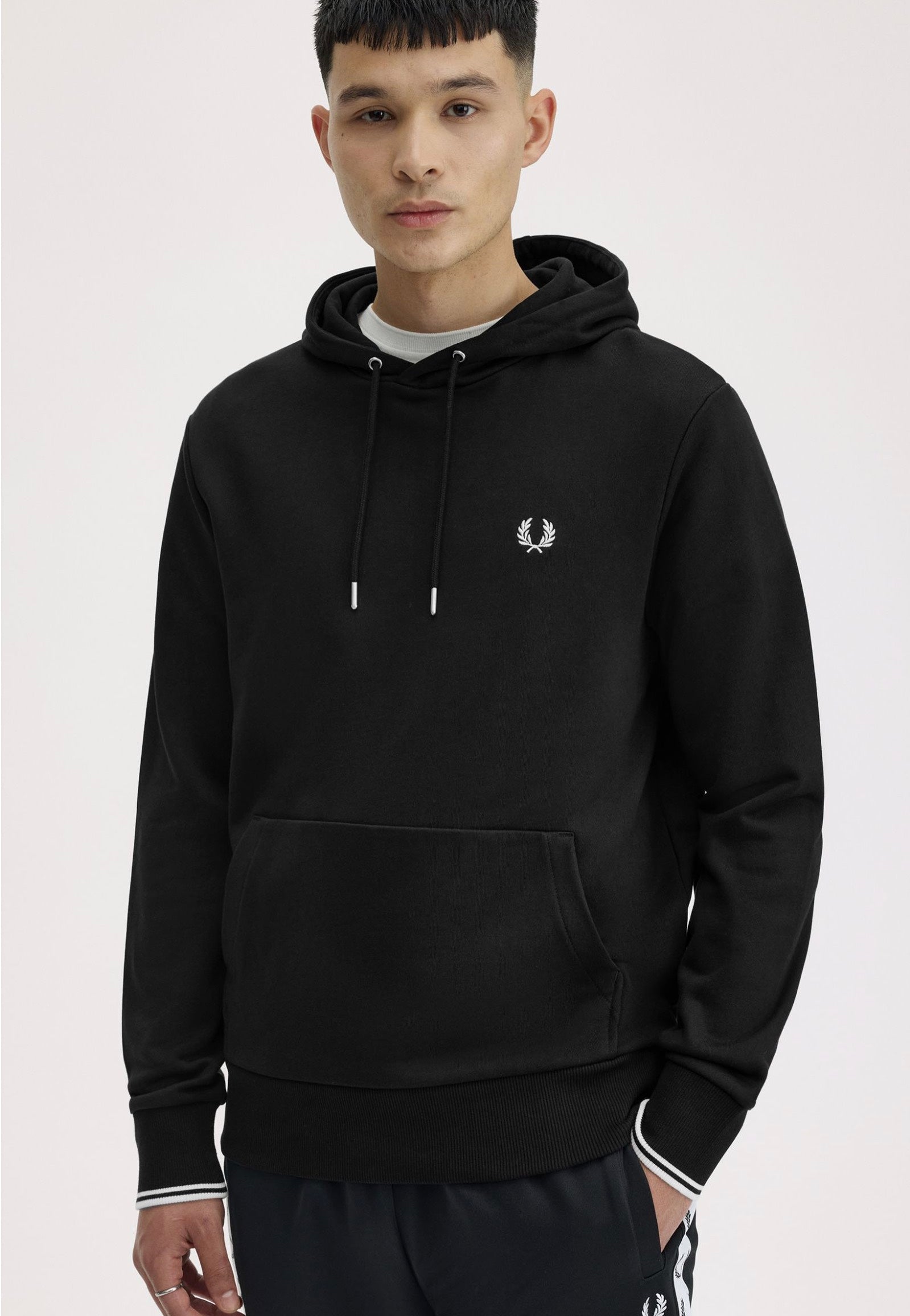 Bild von Fred Perry - Tipped Hooded Black - Hoodie - Schwarz - XL - 100% Baumwolle,Schweiß