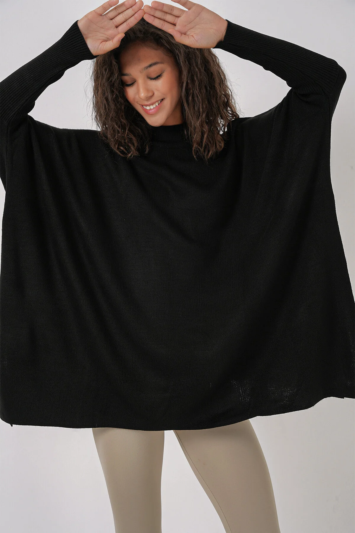 Bild von Bigdart 15783 Poncho-pullover Mit Schlitz – Schwarz für Damen - Standard