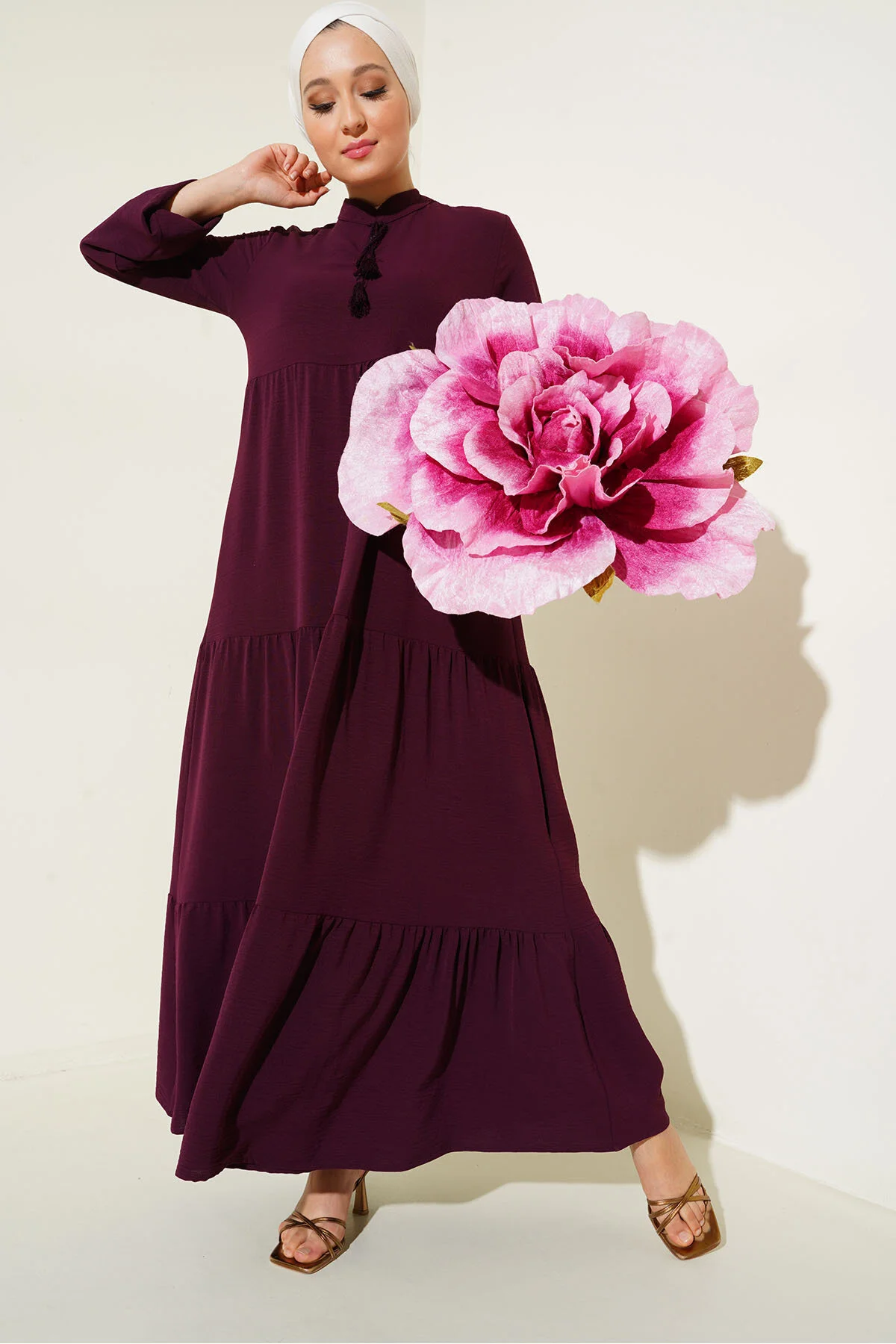 Bild von Bigdart 1627 Hijab-kleid Mit Kragen Und Schnürung – Hellbordeauxrot für Damen - 46