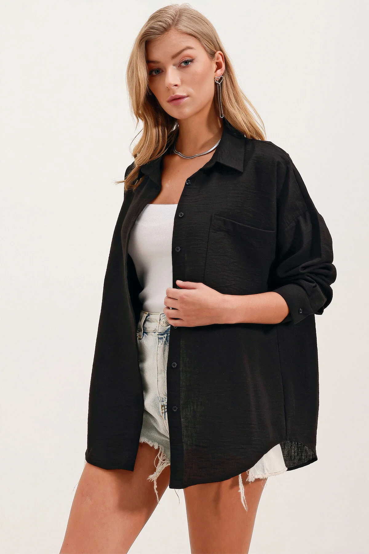 Bild von Bigdart 20153 Oversize-leinenhemd Mit Einer Tasche – Schwarz für Damen - 44