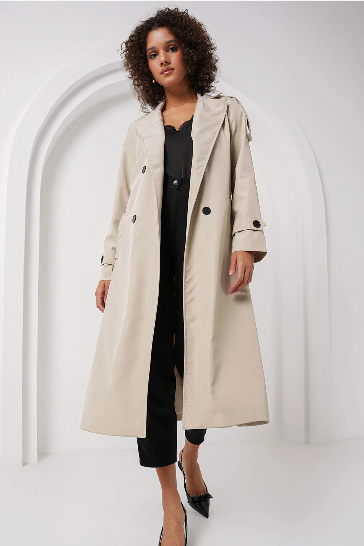 Bild von Bigdart 5941 Langer Trenchcoat Mit Zweireihigem Kragen – Stein für Damen - 44