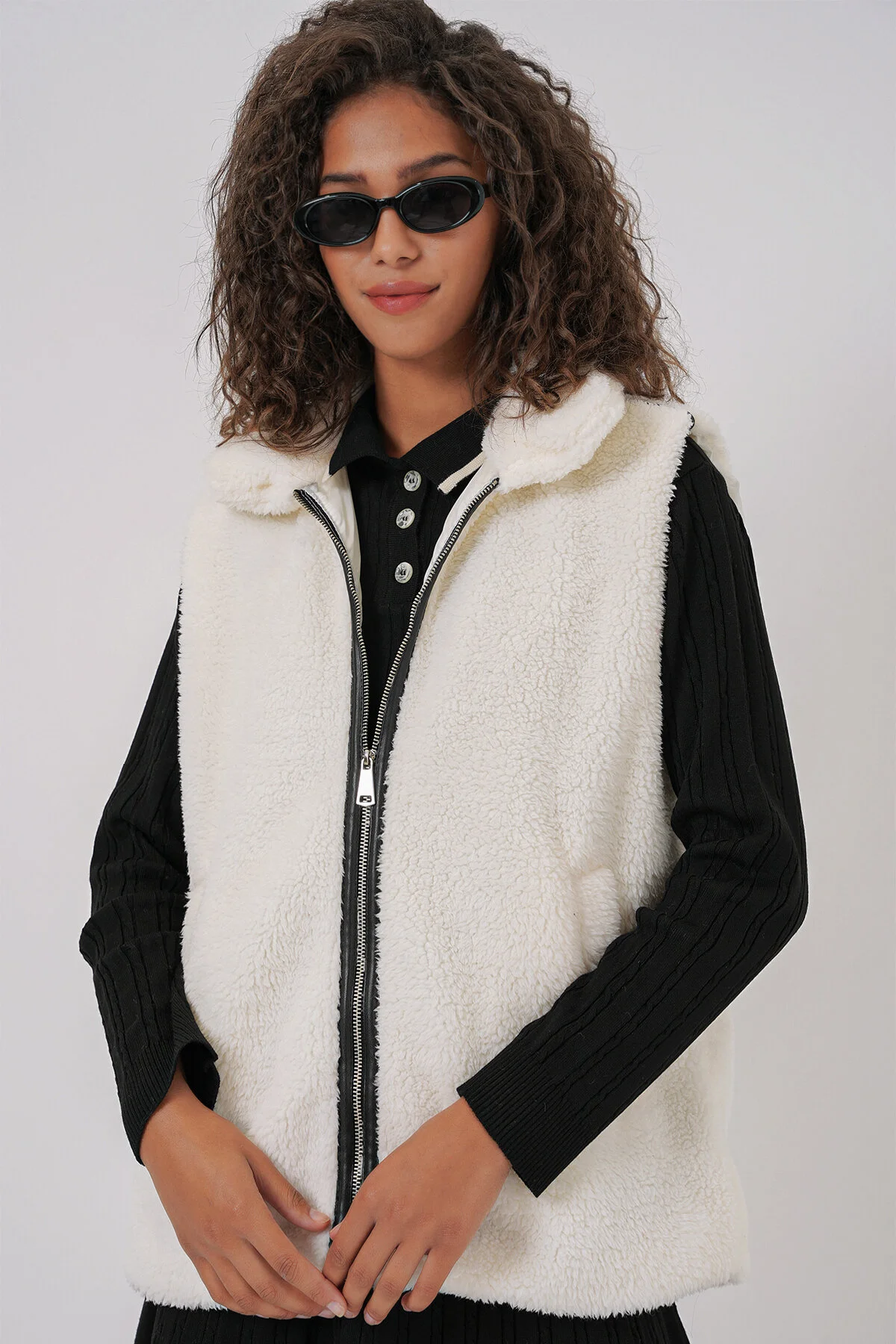Bild von Bigdart 6793 Plüschweste – Weiß für Damen - 38