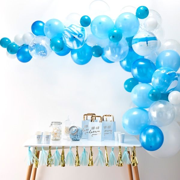 Bild von Ballongirlande mit 70 Ballons in weiß &amp; blau