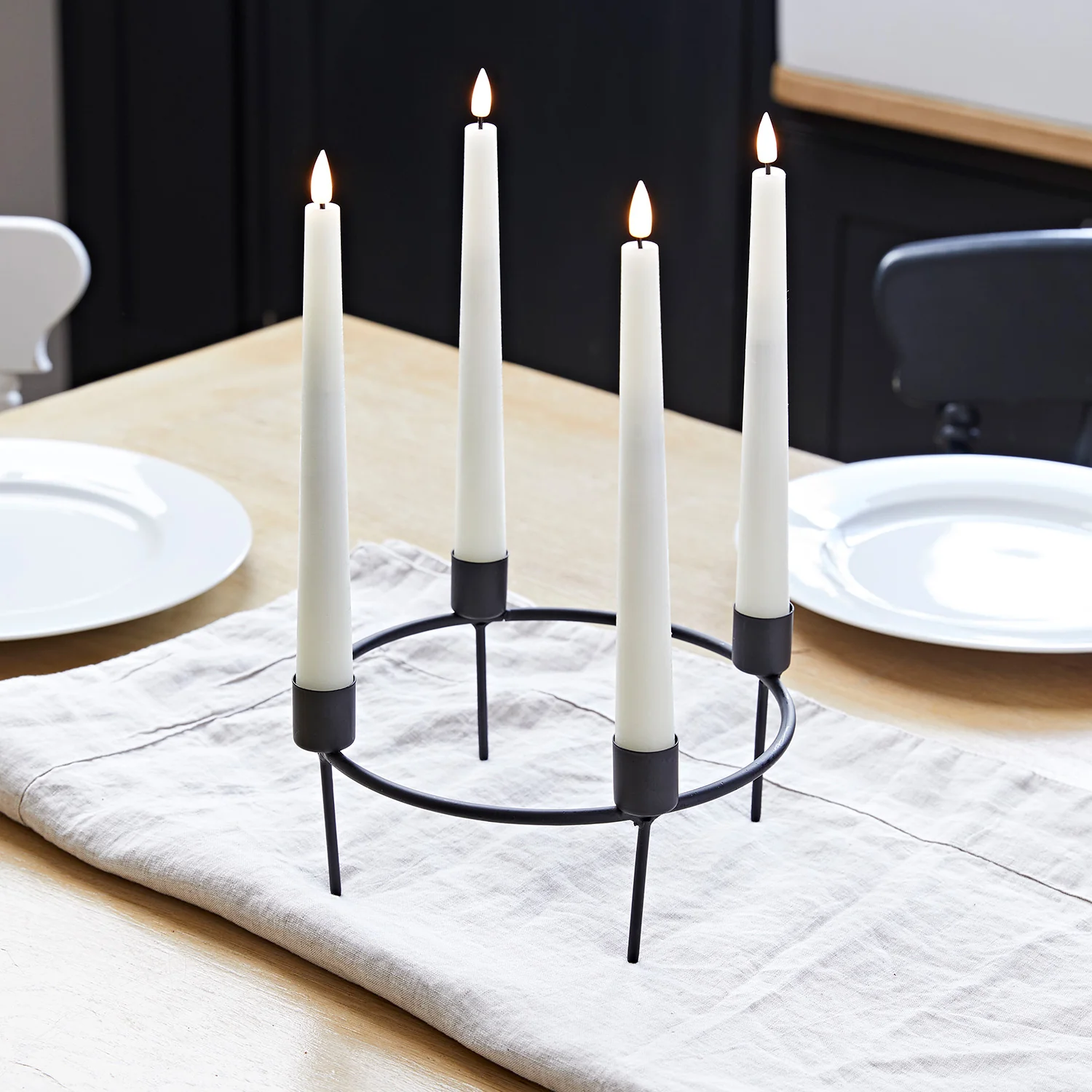 Bild von Kerzenständer Tischdeko mit 4 TruGlow® LED Stabkerzen inkl. Fernbedienung