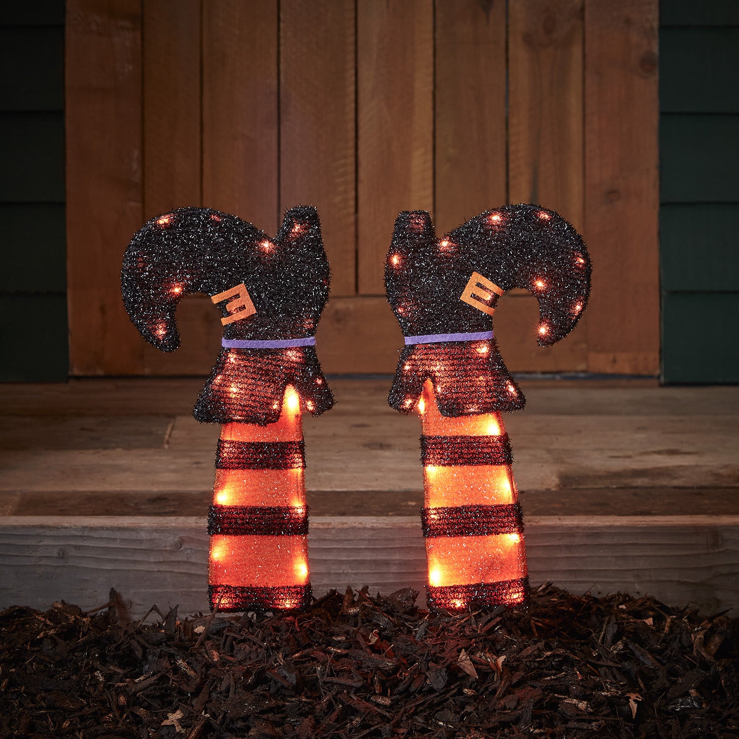 Bild von Halloweendeko außen Hexenbeine mit Erdspießen Batteriebetrieb