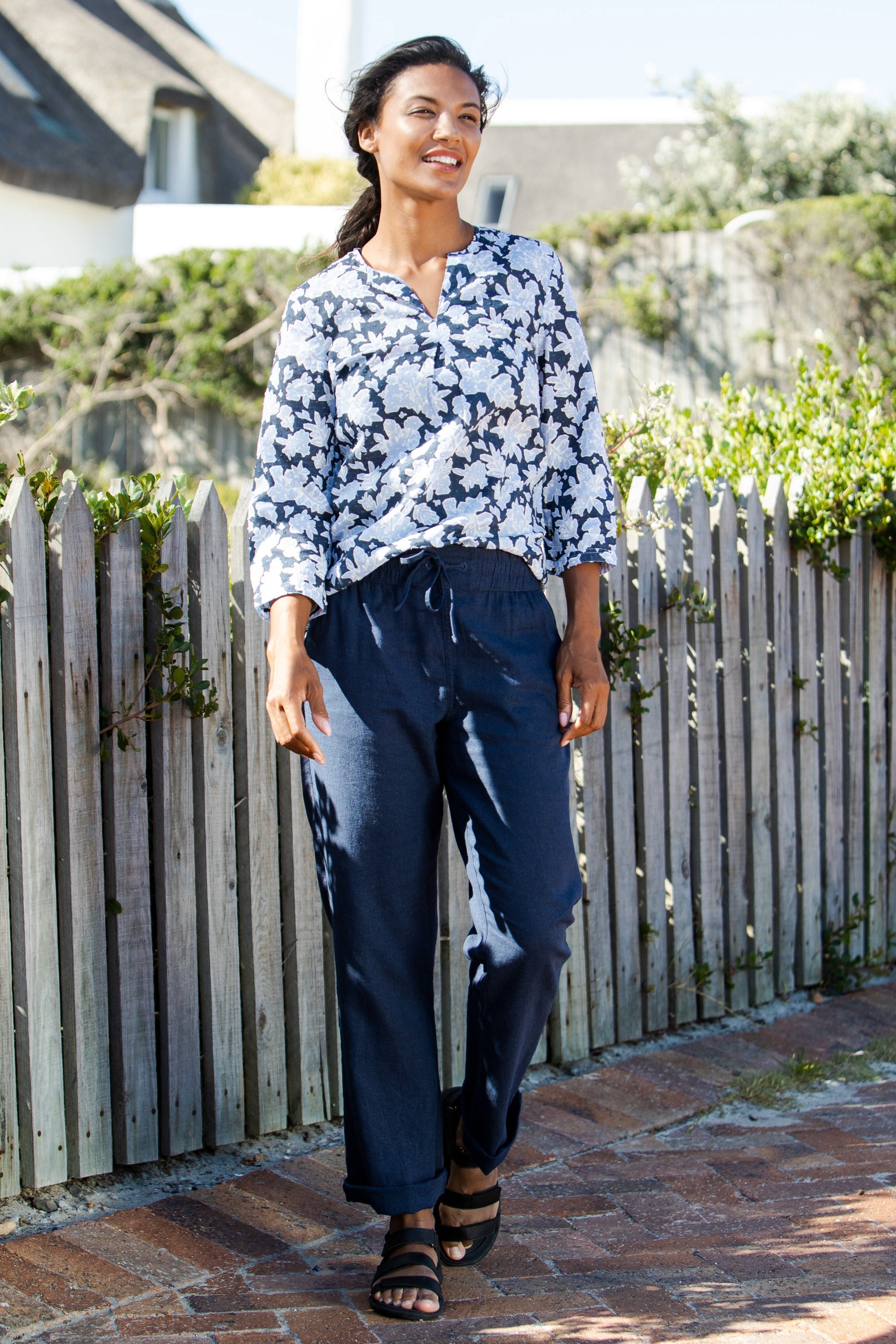 Bild von Breeze Leinen-Mischgewebe Damenhose - Marineblau