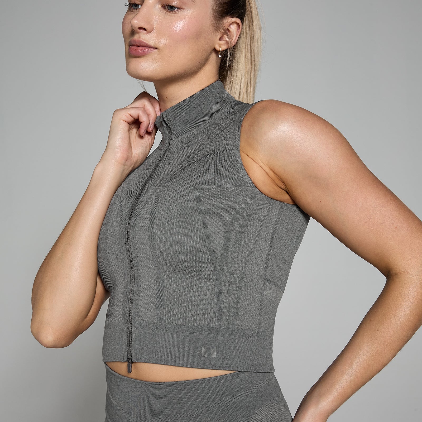 Bild von MP Damen Tempo Ultra Geometric Nahtloses Tanktop mit Reißverschluss – Carbon - S