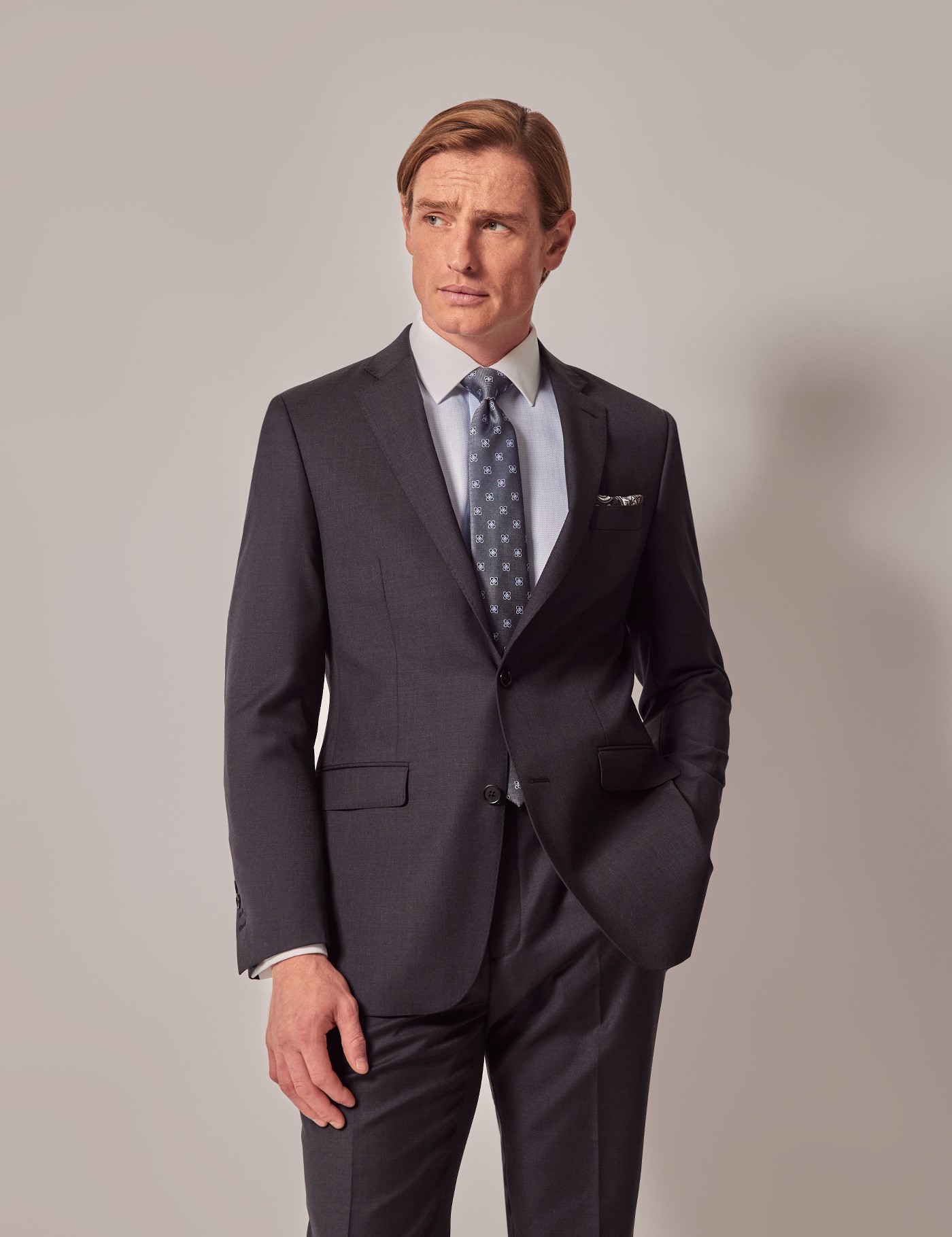 Bild von Hawes & Curtis Anzugsakko - Tailored Fit - Twill anthrazit - 100s Wolle - 2-Knopf Einreiher - Gefüttert Dark Charcoal Uni Men's