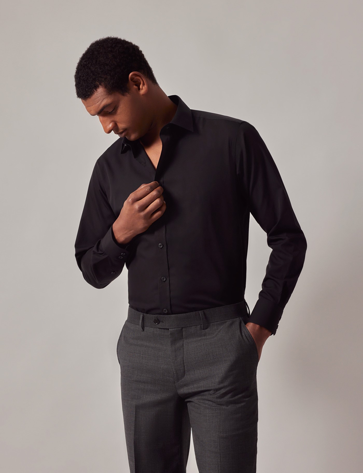 Bild von Hawes & Curtis Businesshemd - Slim Fit - Kentkragen - Schwarz Popeline Baumwolle Uni Men's