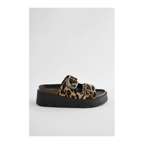 Bild von Next Forever Comfort® Flatform-Lederschuhe – Ihre perfekten Begleiter für den Sommer
