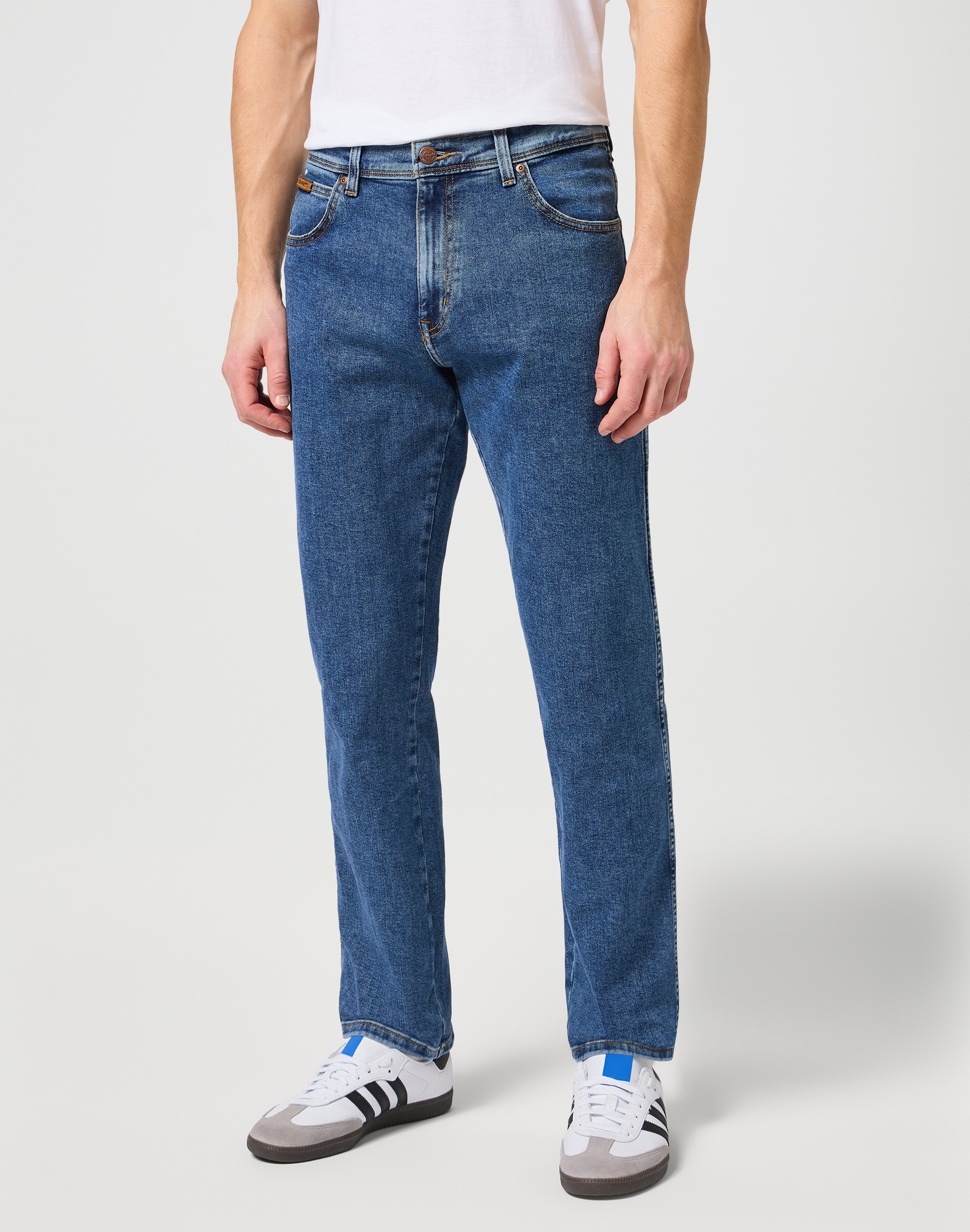 Bild von Wrangler Texas Stretch mittelblau