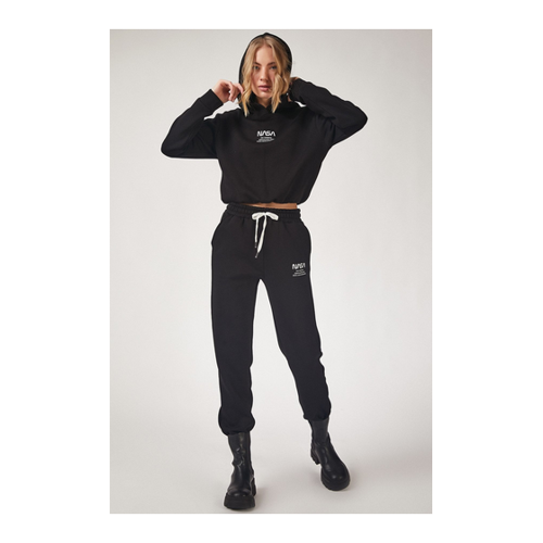 Bild von Happiness İstanbul Schwarzer Fleece-Trainingsanzug mit NASA-Aufdruck für Damen - 40