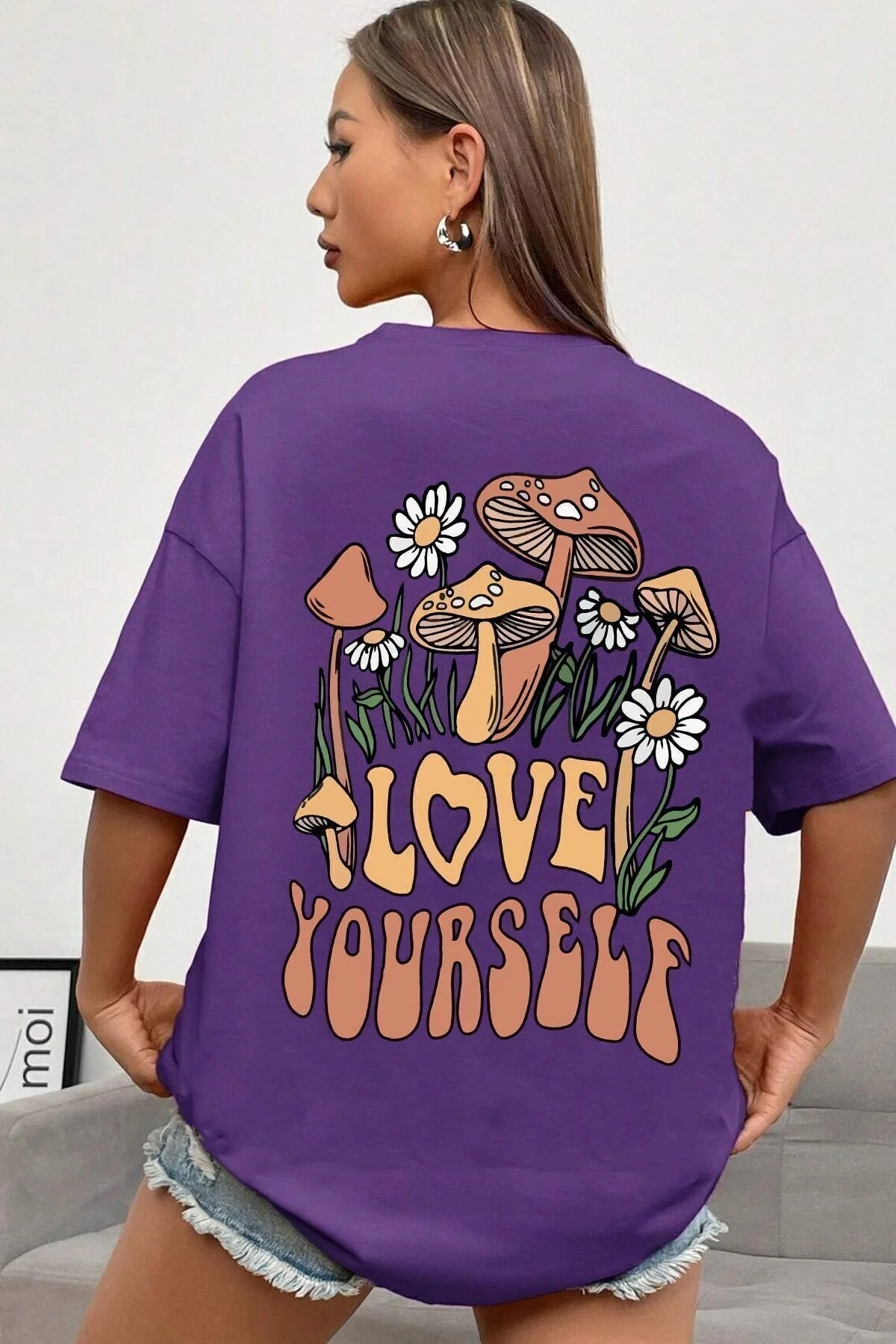 Bild von uyguntarz Unisex-t-shirt Mit „love Yourself“-aufdruck - XL