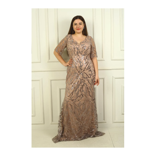 Bild von Elegantes By Saygı Kleid mit V-Ausschnitt und Perlenstickerei