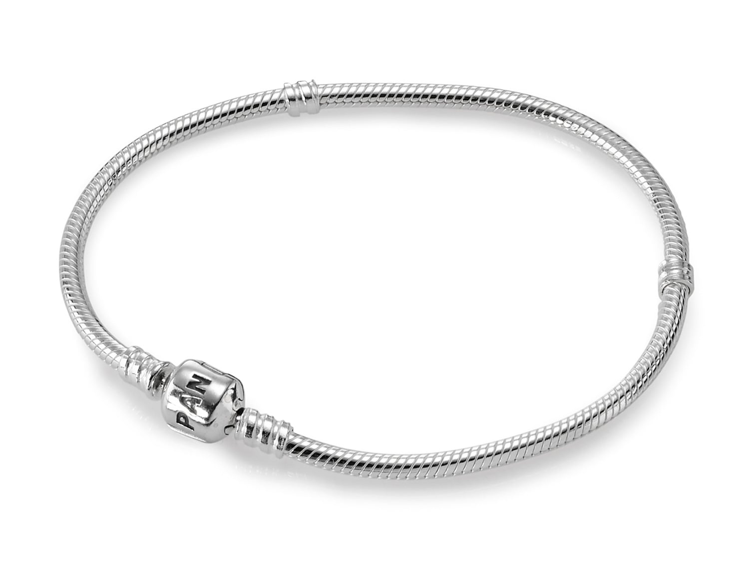Bild von PANDORA Moments Schlangen-Gliederarmband mit Zylinderverschluss aus Sterling-Silber, kompatibel mit Charms und Anhängern aus der Moments Kollektion, Größe: 17cm