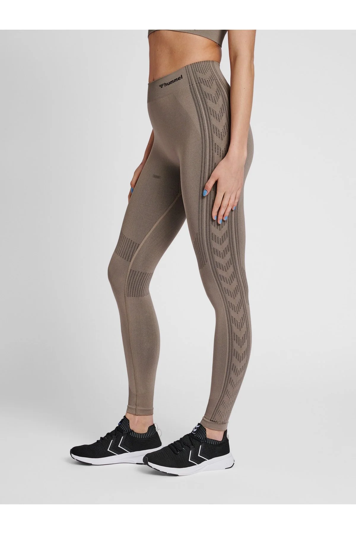 Bild von hummel hmlSHAPING Seamless Mid Waist Tights Damen driftwood S
