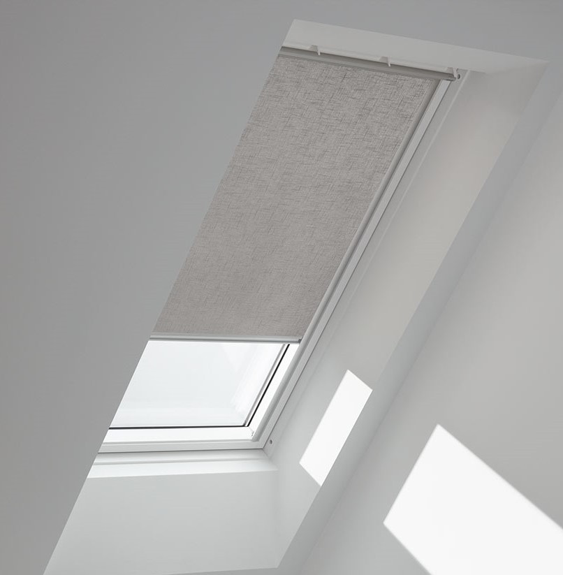 Bild von VELUX Sichtschutzrollo manuell Nature Collection RFY Cliffs 4954, 66x140 cm (FK08), Aluminiumschiene,GGU,VELUX
