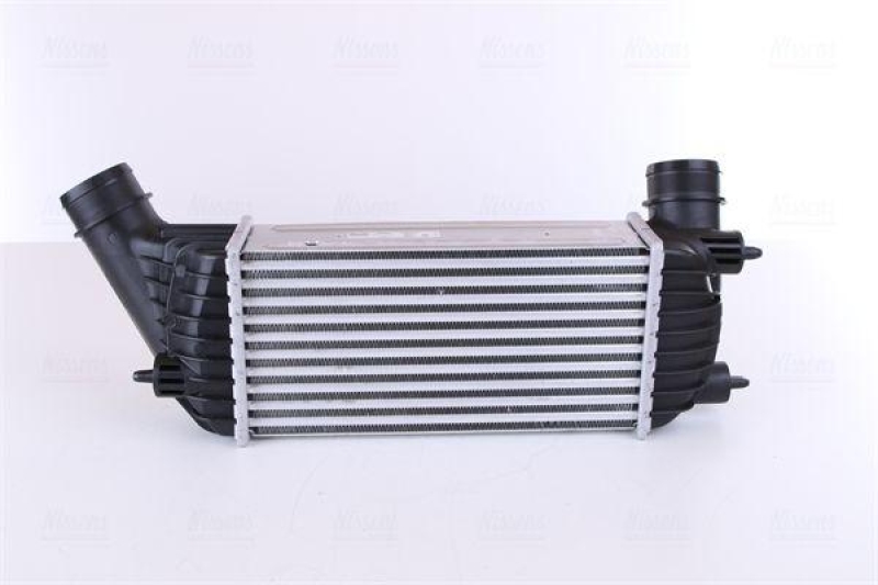 Bild von NISSENS 96609 Ladeluftkühler Intercooler ohne AGR-Ventil PEUGEOT: 807 MPV, FIAT: Scudo II, CITROËN: C8 II