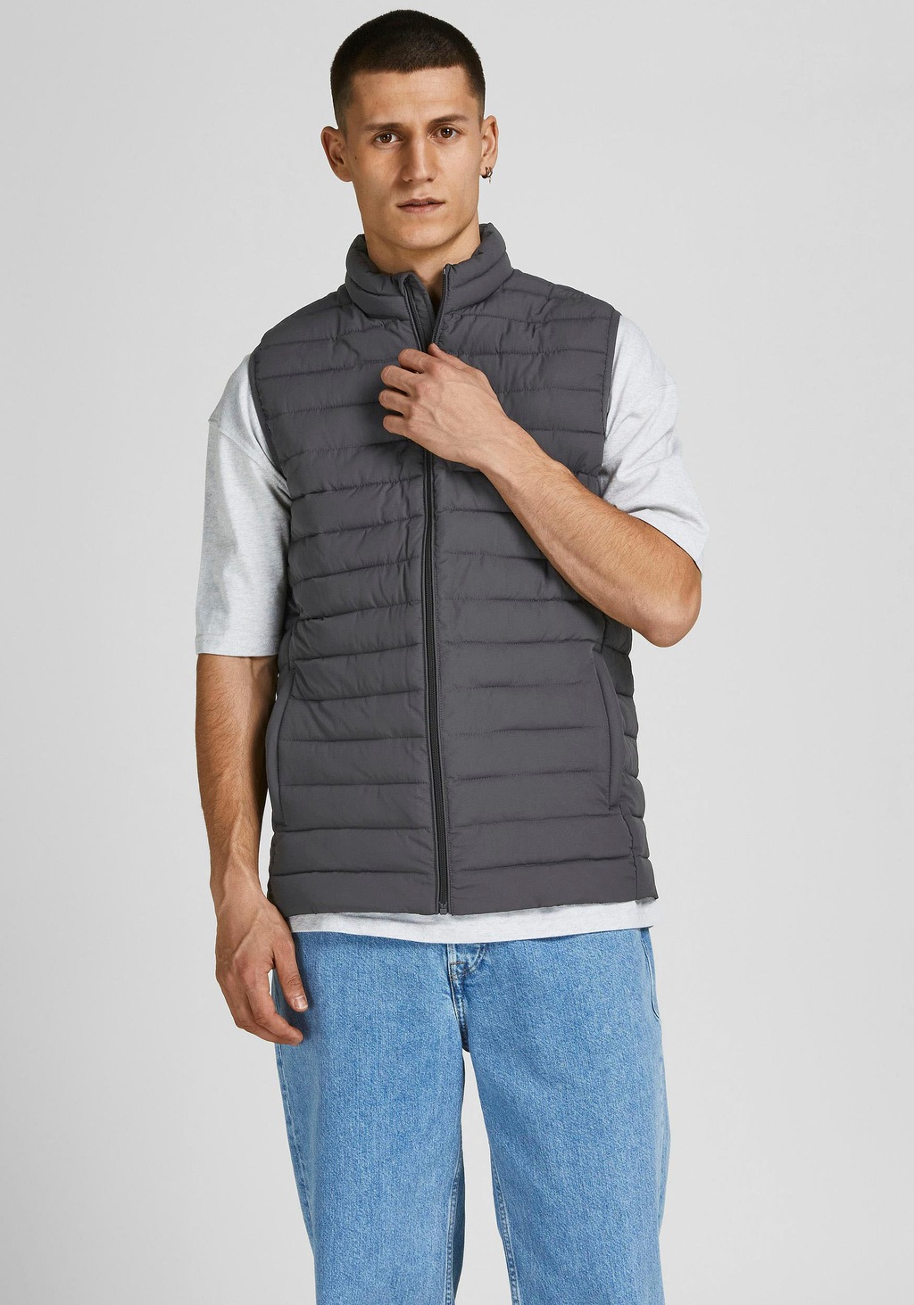 Bild von Jack & Jones Funktionsweste Stepp Weste Übergangs Jacke Blouson ohne Ärmel JJERECYCLE 6514 in Grau