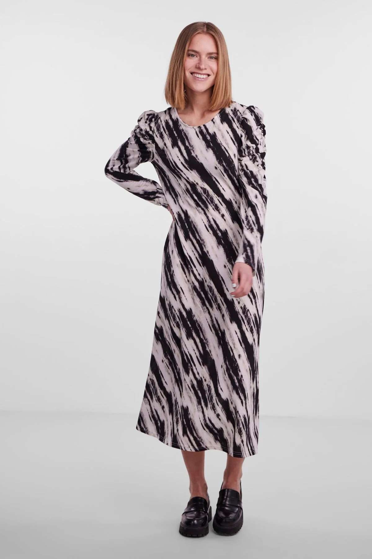 Bild von PIECES Kleid /mädchen für Damen - S