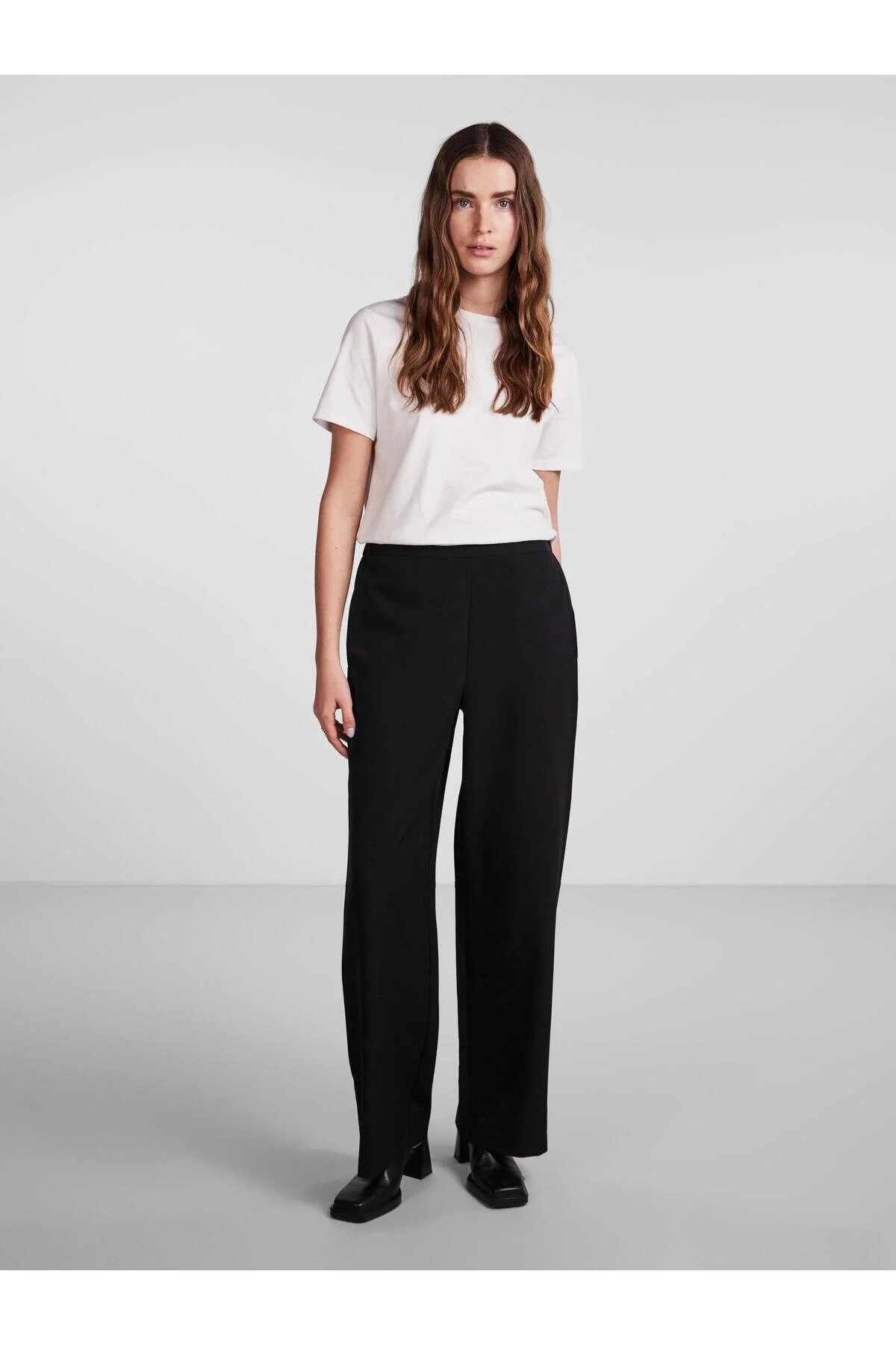 Bild von pieces Anzughose »PCBOSELLA HW WIDE PLAIN PANT NOOS«