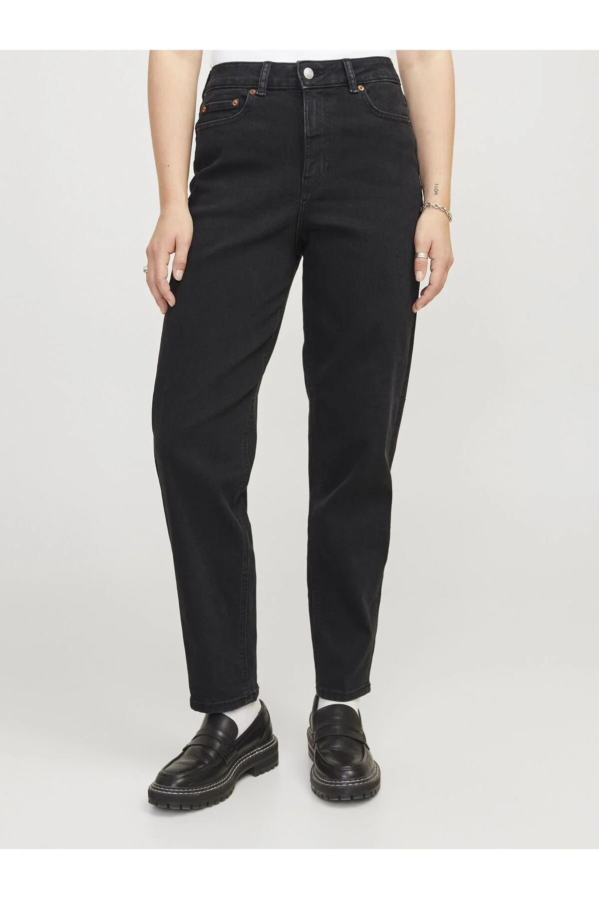 Bild von JJXX Mom Jeans Jxlisbon Mom Hw C4143 Jeans Dnm Noos für Damen - 28/32