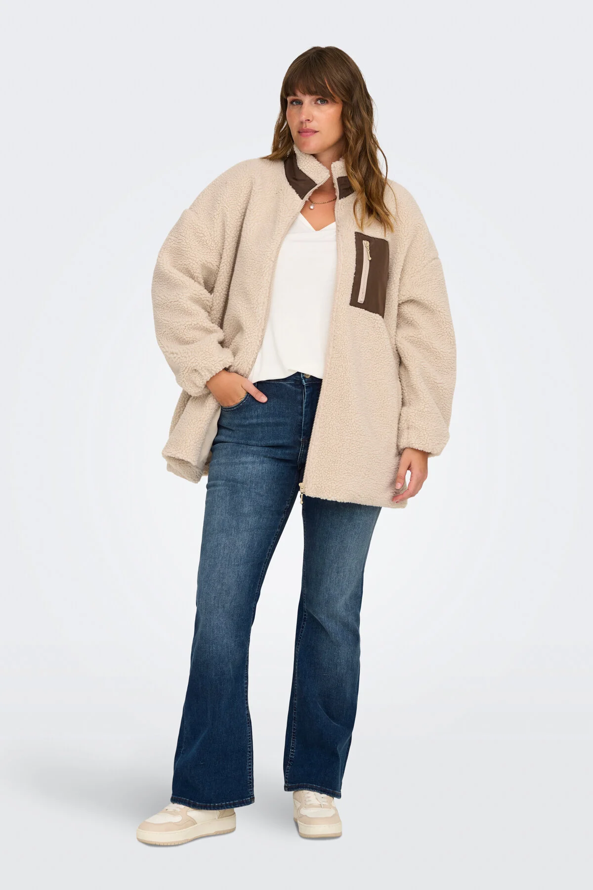 Bild von Only Carmakoma Flared-fit-jeans Carwilly Hohe Taille Ausgestellte Jeans für Damen - 46/34