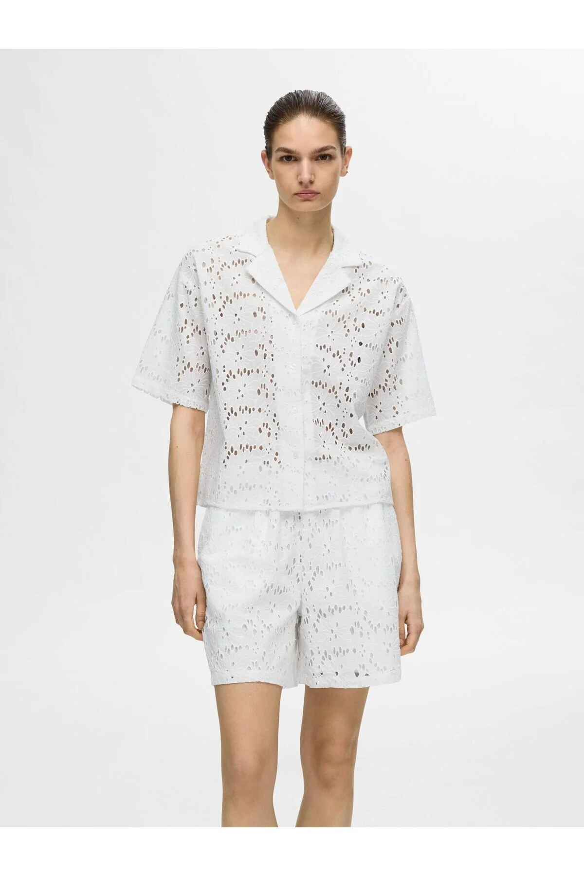 Bild von Selected Femme Kurzarmhemd Broderie Anglaise für Damen - 40