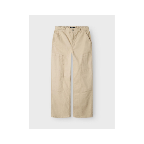 Bild von Die Limited by Name It Hose in Weiß – Stil und Komfort vereint