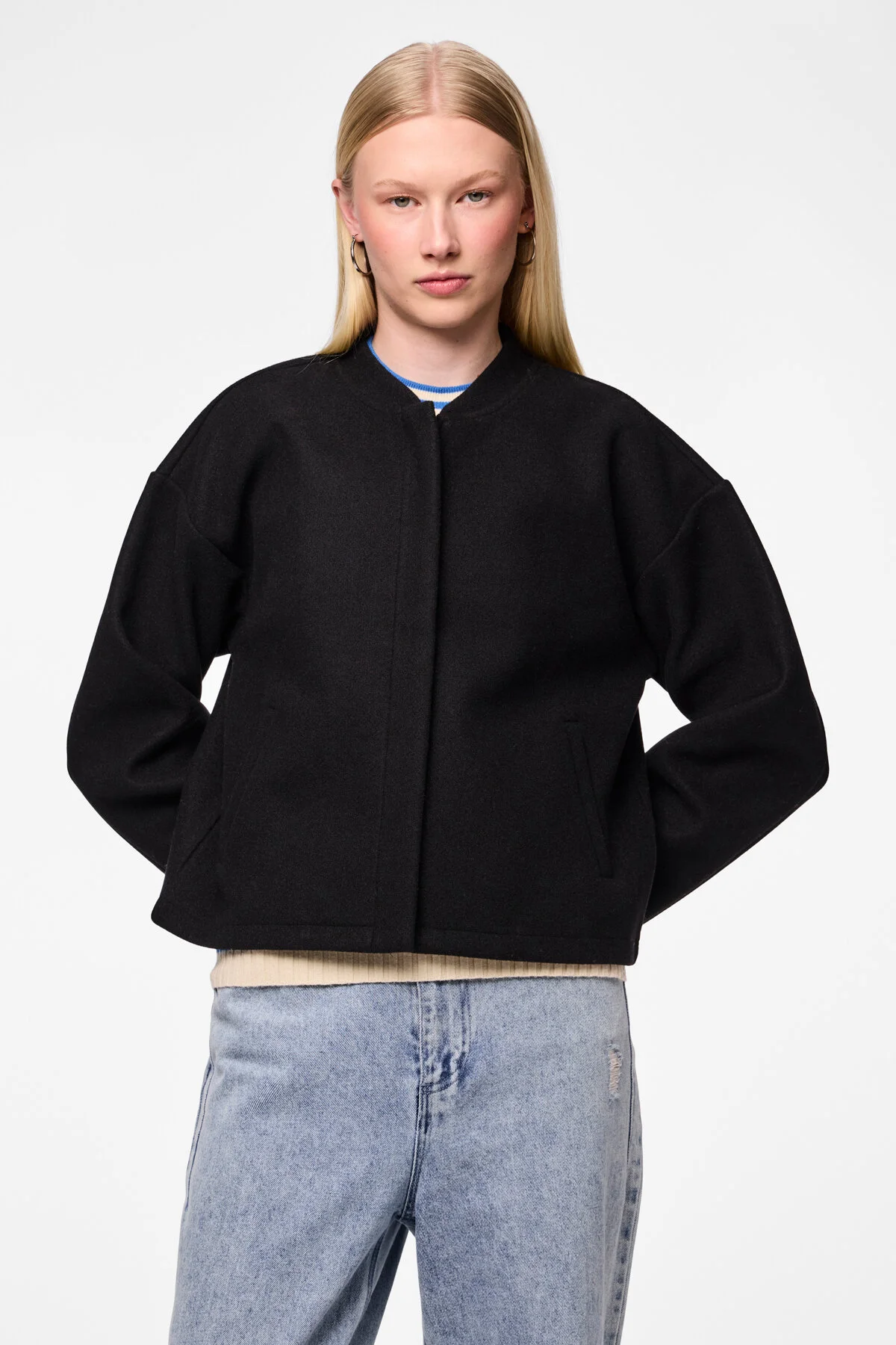 Bild von PIECES Pl100 Model Verlobungsjacke für Damen - S