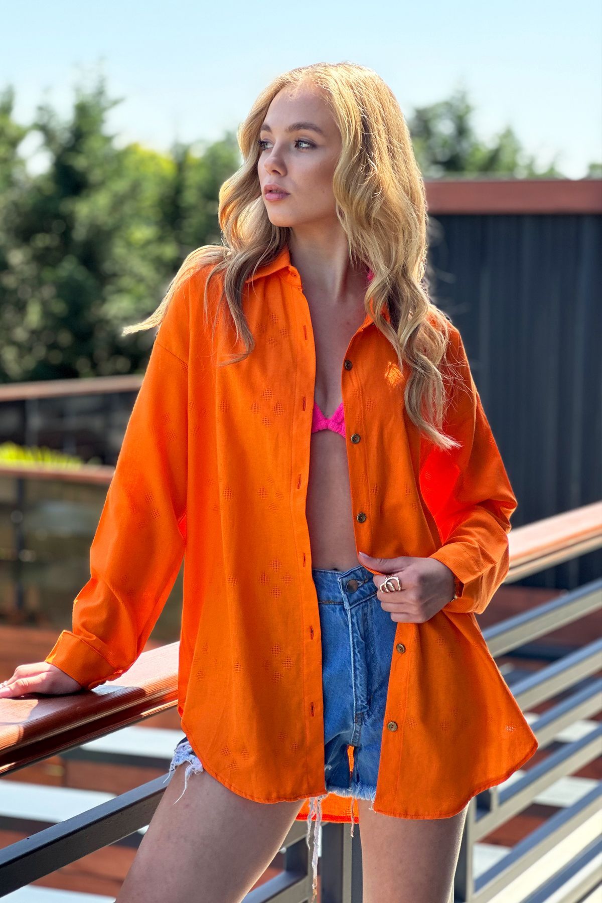 Bild von Trend Alaçatı Stili Oversize-leinenhemd Mit Orangefarbenem Motiv für Damen - 36