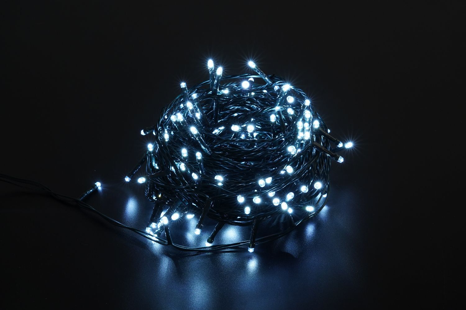 Bild von Modee | Weihnachtsbeleuchtung LED-Lichterkette | 10m | 100 Lichter mit 8 Lichtmodi | IP44| Kaltweißes Licht
