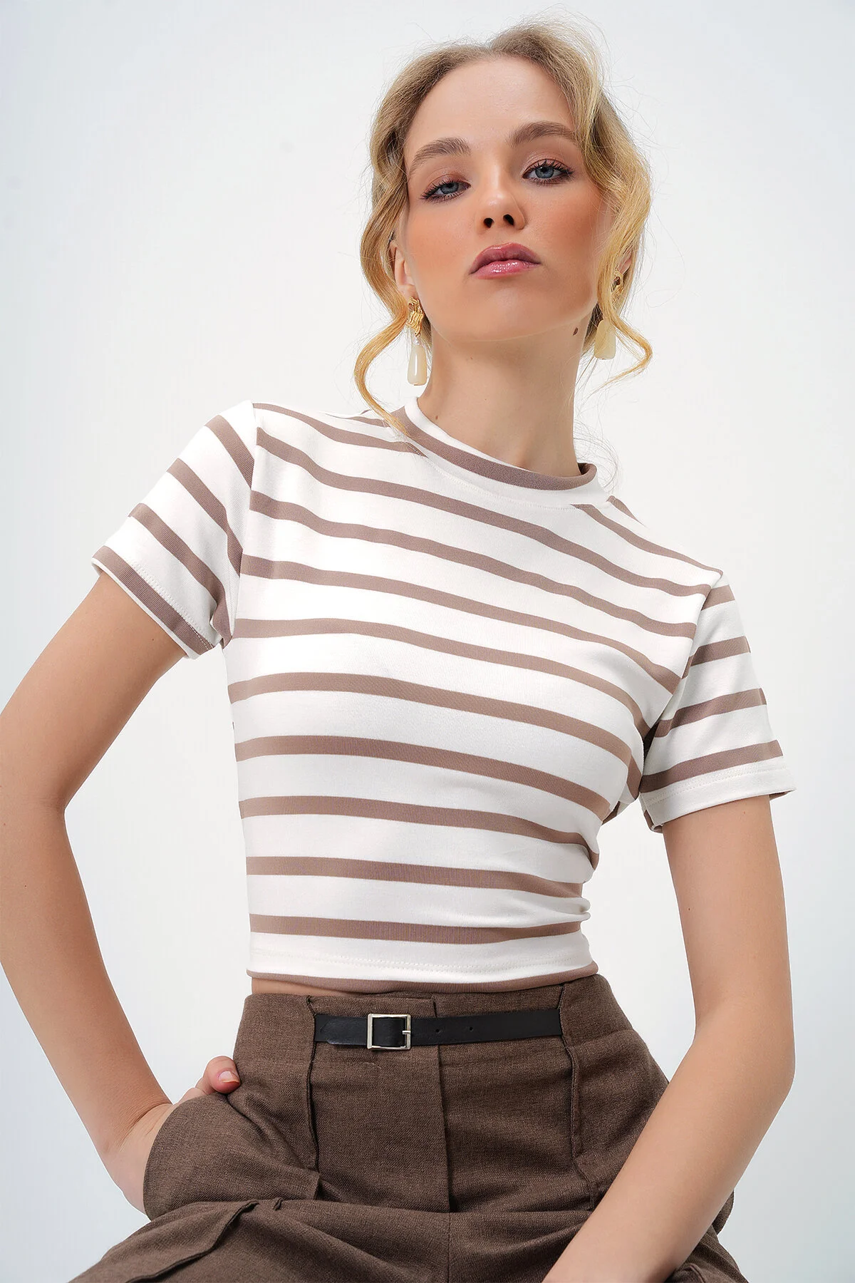 Bild von Trend Alaçatı Stili Bluse Beige für Damen - S