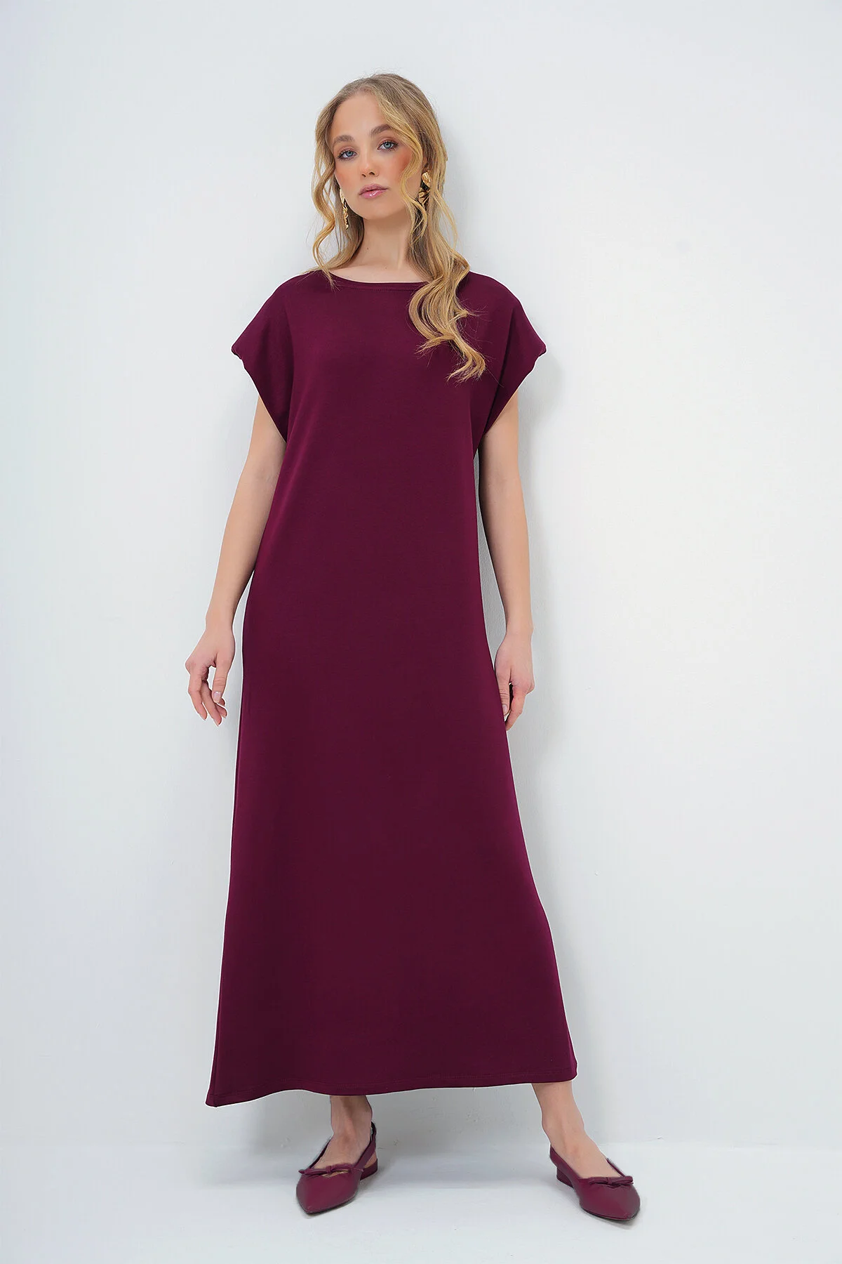 Bild von Trend Alaçatı Stili Sommerkleid Mit Rundhalsausschnitt Und Gepolsterten Schultern In Burgunderrot für Damen - L