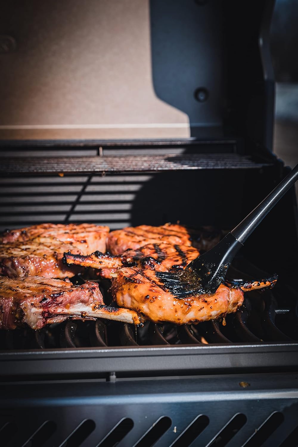Bild von Napoleon Zubehör - PRO Edelstahl 3-teiliges Werkzeugset - Premium BBQ Grill Toolset, Edelstahl gegossen, inklusive Zange, Multifunktionsspatel, Backpinsel