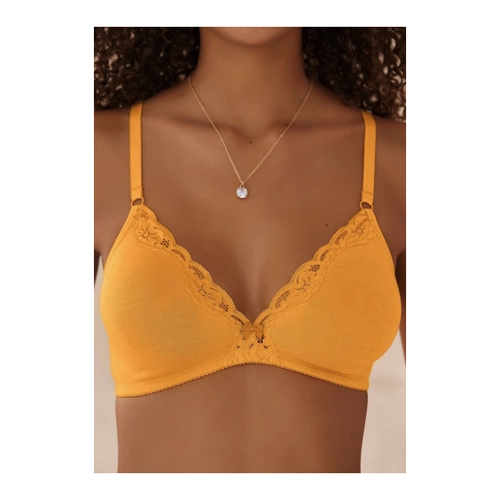 Bild von Bequemer und stilvoller BH für den Alltag – der Petite Fleur Bralette-BH