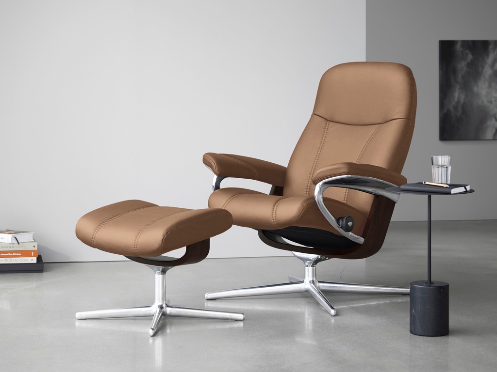Bild von Stressless® Relaxsessel »Consul«, (Set, Relaxsessel mit Hocker), mit Hocker, mit Cross Base, Größe S, M & L, Holzakzent Braun