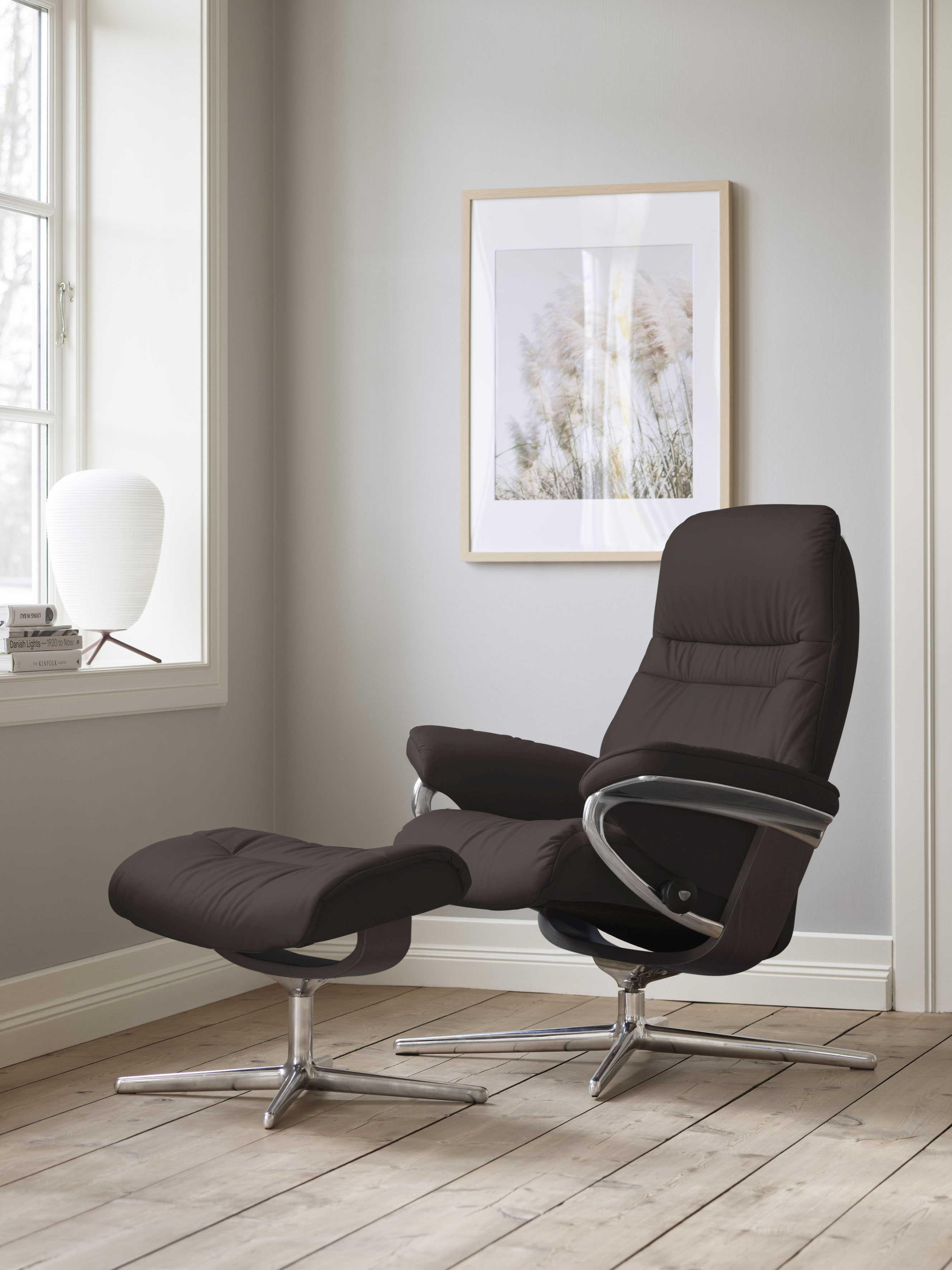 Bild von Stressless® Relaxsessel »Sunrise«, (Set, Relaxsessel mit Hocker), mit Hocker, mit Cross Base, Größe S, M & L, Holzakzent Wenge