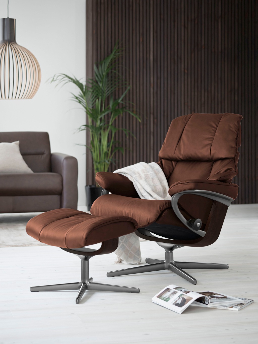 Bild von Stressless® Relaxsessel »Reno«, mit Cross Base, Größe S, M & L, Holzakzent Braun