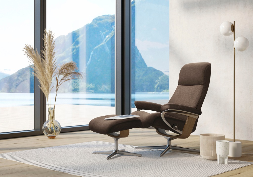 Bild von Stressless® Relaxsessel »View«, (Set, Relaxsessel mit Hocker), mit Hocker, mit Cross Base, Größe S, M & L, Holzakzent Eiche