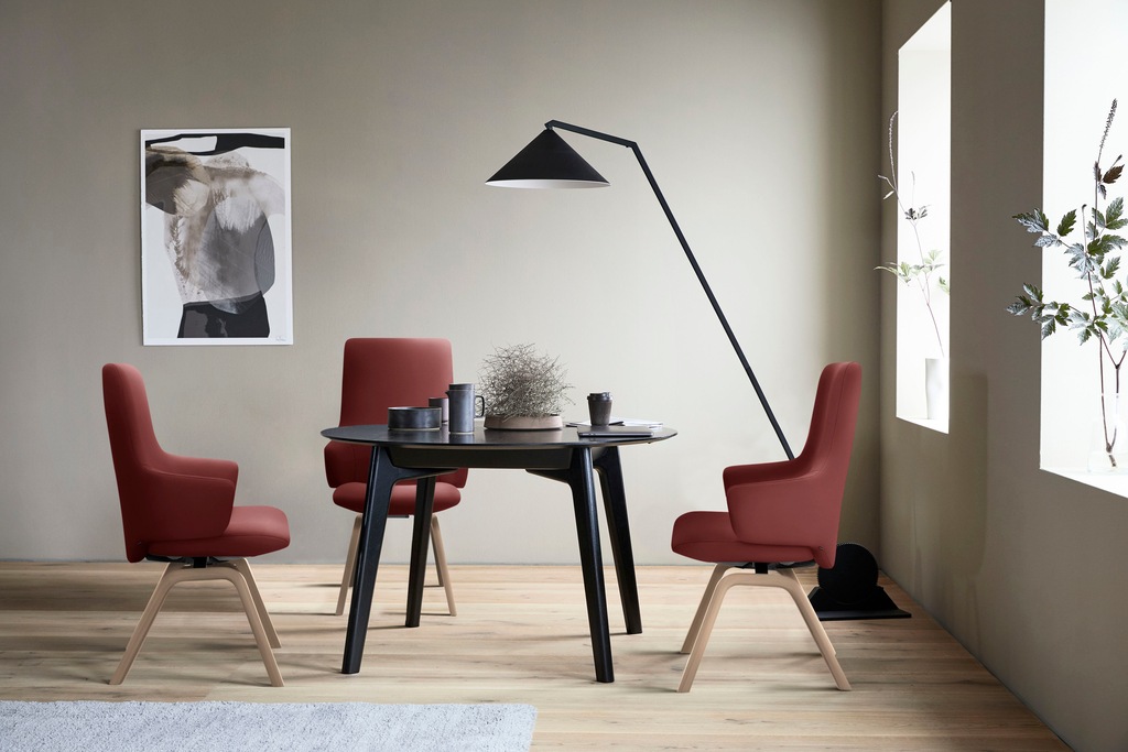 Bild von Stressless® Polsterstuhl »Laurel«, Leder PALOMA, High Back mit Armlehne, Größe L, schräggestellte Beine in Walnuss