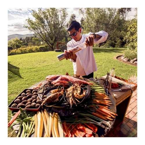 Bild von OFYR Plancha Grill Island Corten 85 Keramik Dunkelgrau: Eleganz trifft Funktionalität