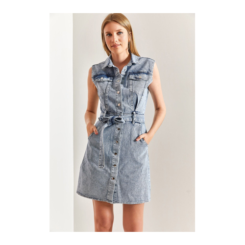 Bild von Bianco Lucci Jeanskleid für Damen – Stilvoll und Bequem