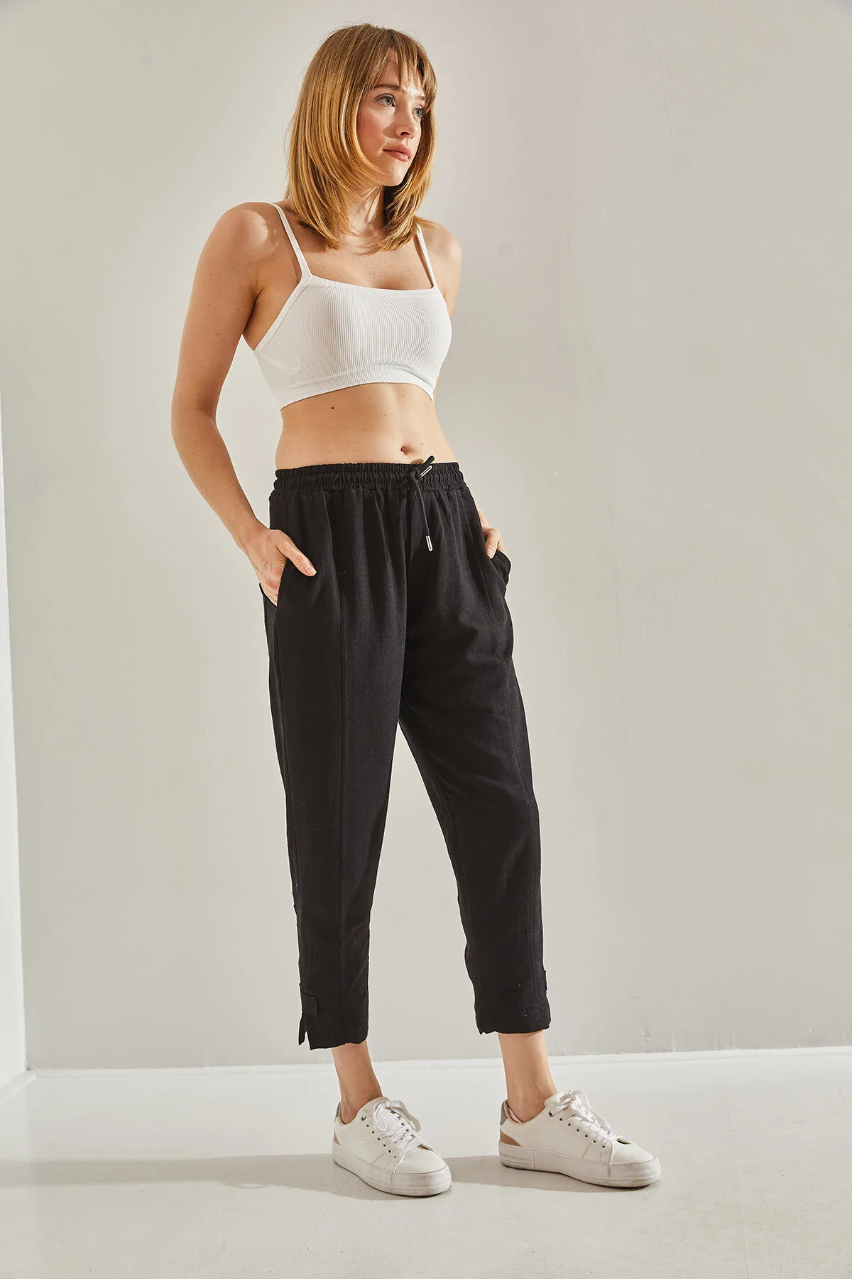 Bild von Bianco Lucci Schwarze Baggy-hose Aus Leinen Mit Taschen Elastischer Bund für Damen - S