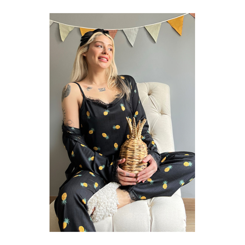 Bild von Pijamaevi Pegasus-Pyjama-Set mit Robe in Schwarz und Gelb mit Ananasmuster für Damen - S