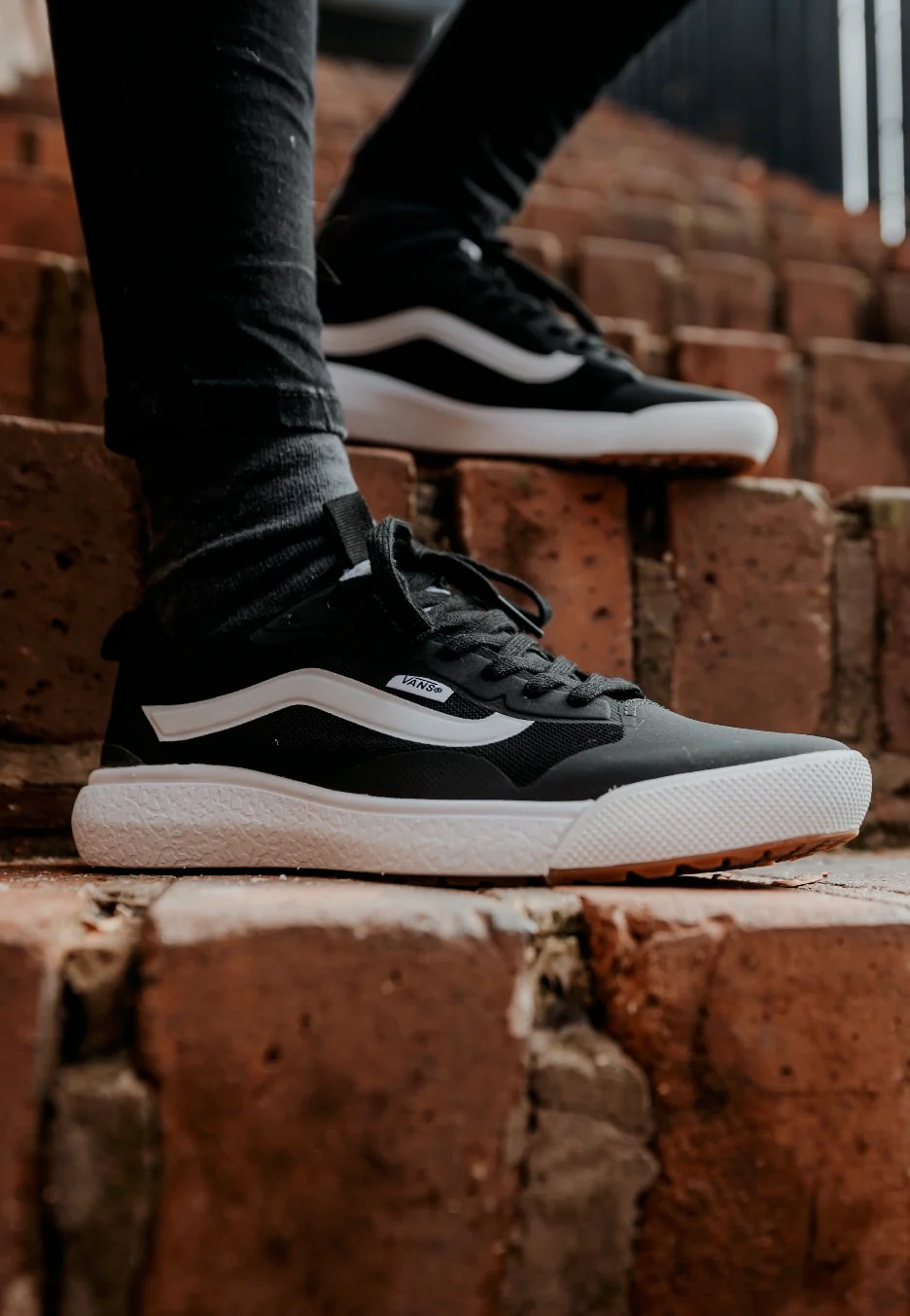 Bild von Vans - Ultrarange Exo Black - Schuhe - Schwarz - EU 43 - Textile, Synthetic/Textile/Gummi
